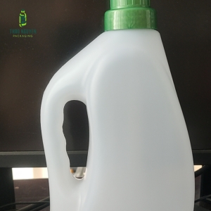 Can nhựa 1,2 lít đựng lau sàn, giặt xả