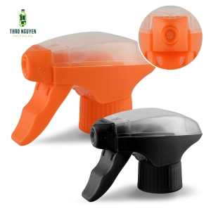 Vì tạo bọt dung dịch tẩy rửa xe