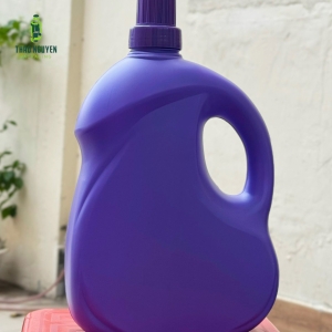 Can 4 lít giọt nước