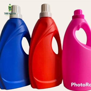Can 2 lít đựng nước giặt sẵn kho
