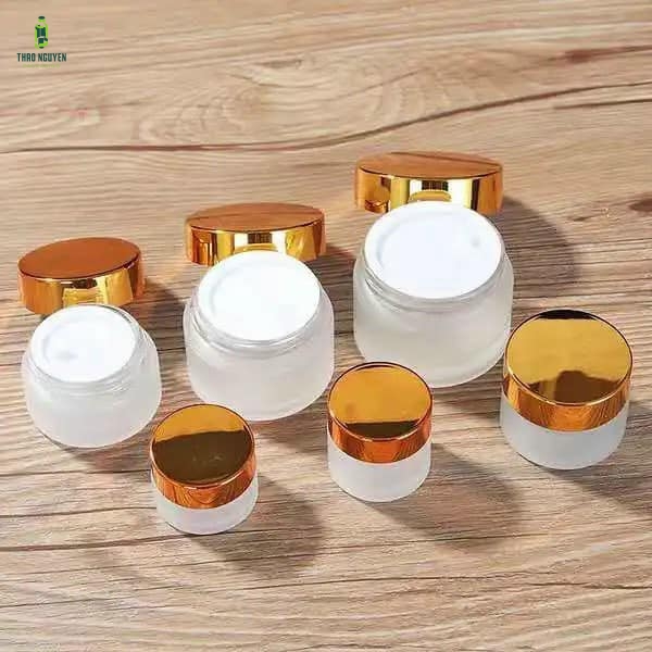 Hũ trắng mờ nắp xi vàng sang trọng - kèm lót chặn